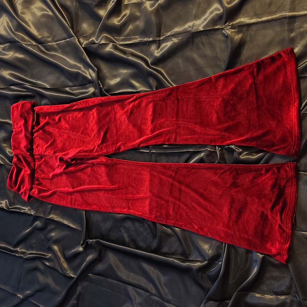 ROMWE Red Velour Flare Pants - Picture 4 of 5